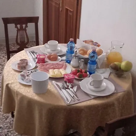 Nina Bed and Breakfast 4*
