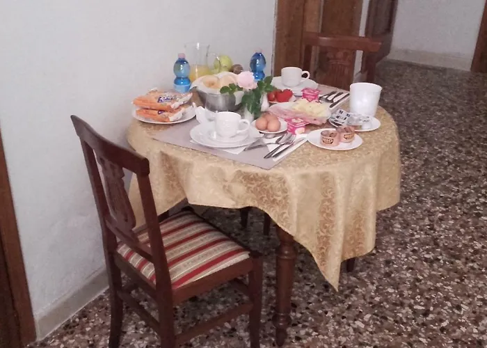 Alojamento de Acomodação e Pequeno-almoço Nina 3*